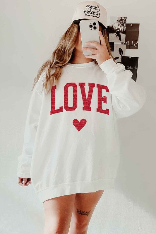 LOVE HEART VALENTINES GRAPHIC SWEATSHIRT