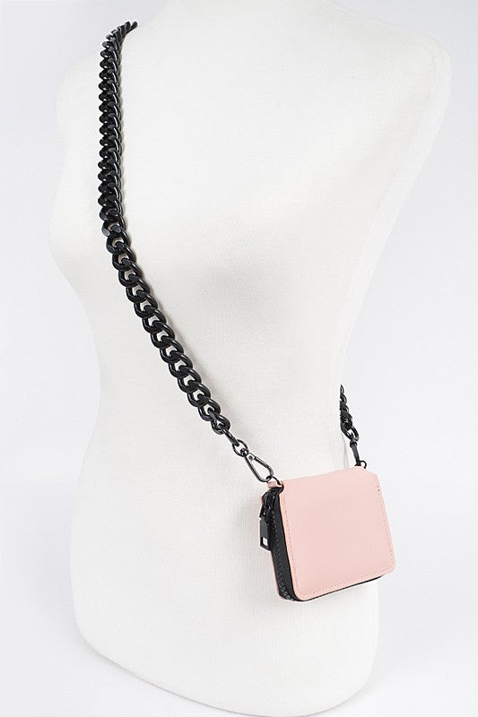 Iconic Chunky Chain Convertible Wallet