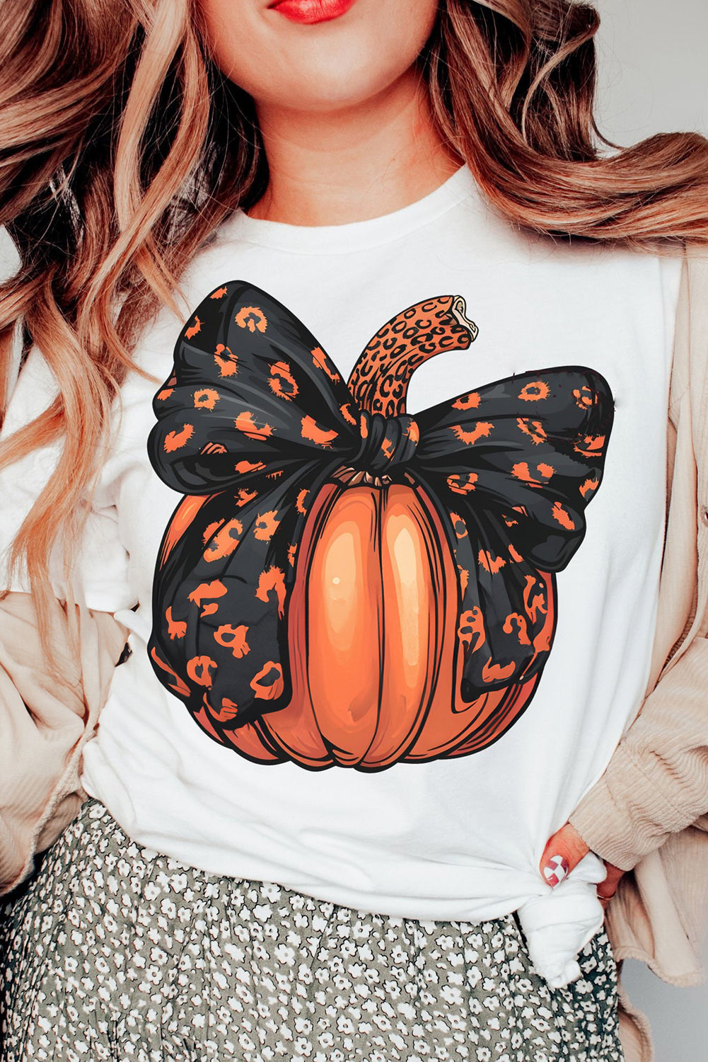 White Halloween Bowknot Pumpkin Graphic Crewneck T Shirt